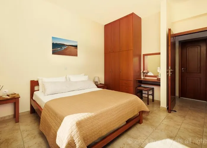 Ziros Apts Xerokampos