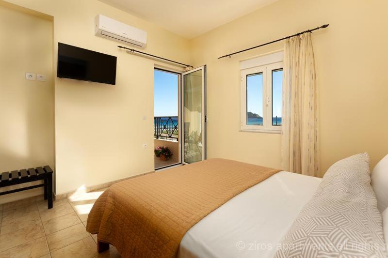 Ziros Apts Xerokampos